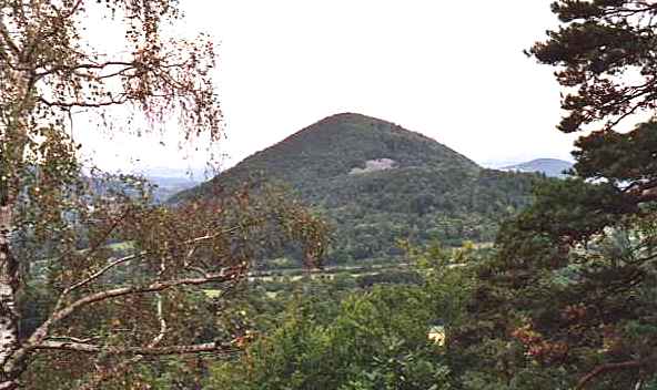 Un suc (dme de phonolite) dans le Velay